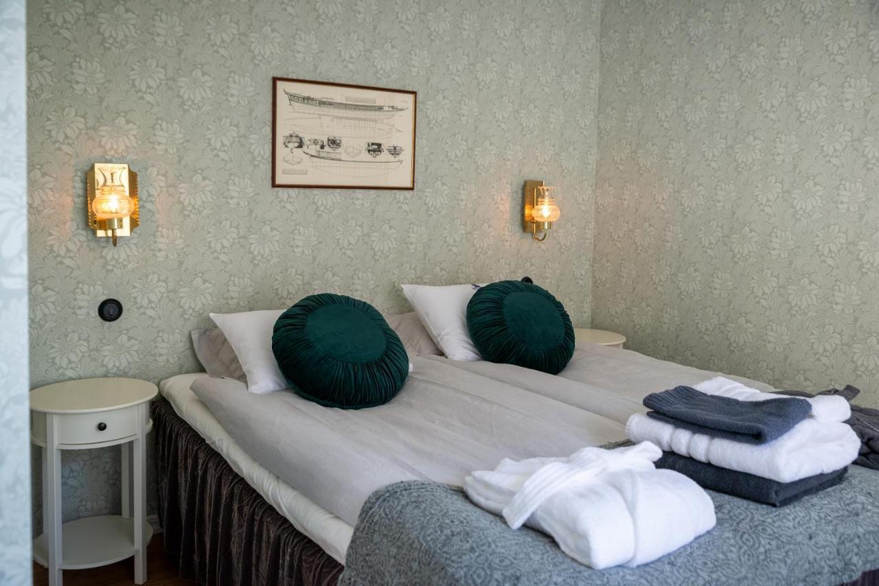 Fregatten Bed&Breakfast Karlskrona Exterior foto