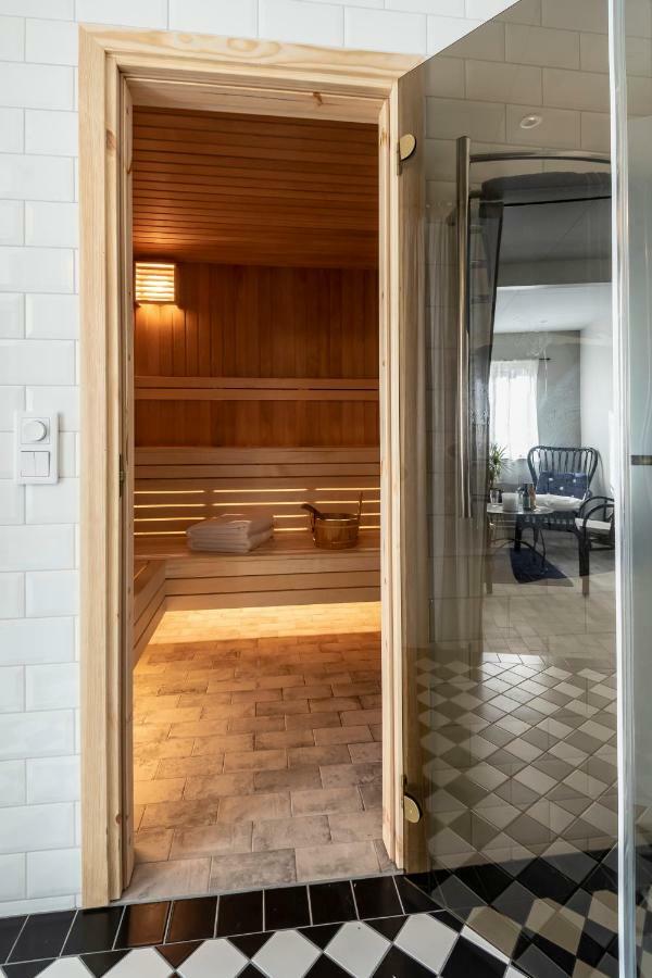 Fregatten Bed&Breakfast Karlskrona Exterior foto